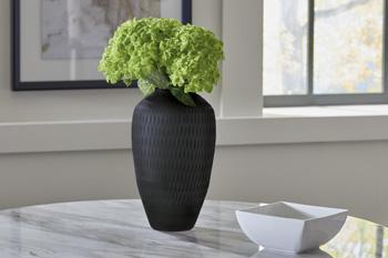 Etney Vase