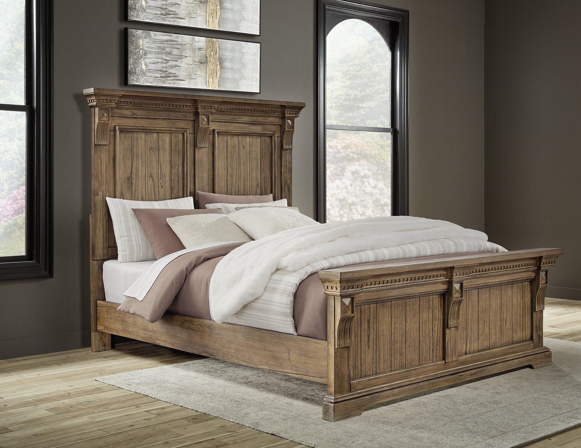 Markenburg Queen Bed