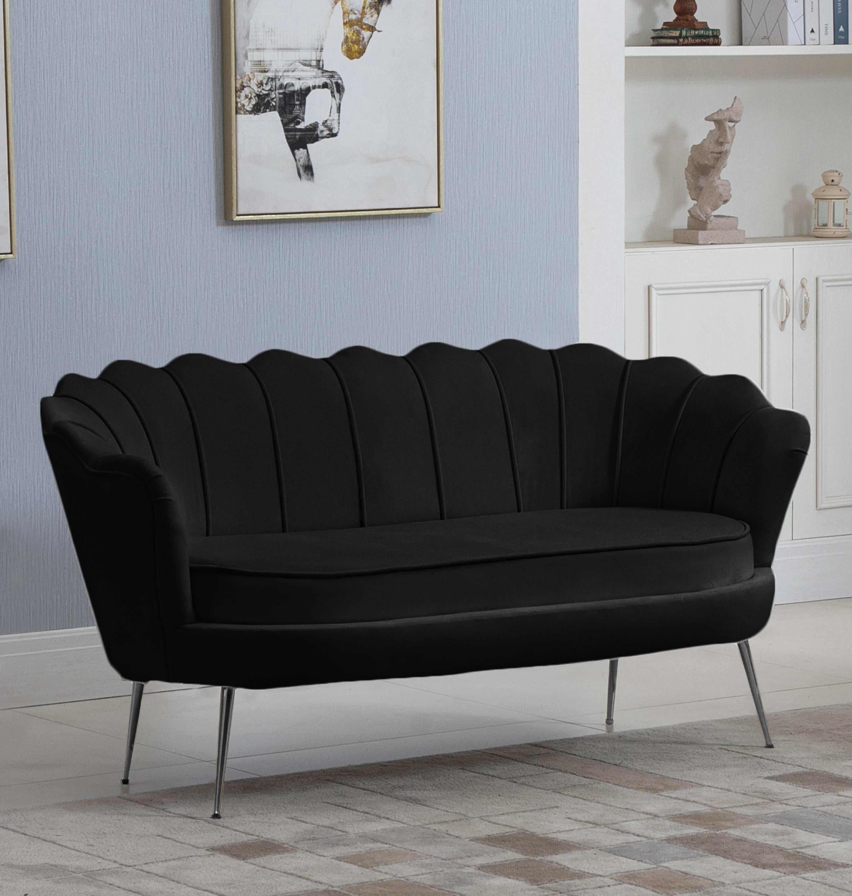 Gardenia Black Velvet Loveseat